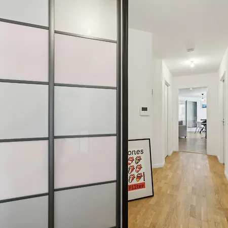 Apartman Spacious And Bright Bordeaux