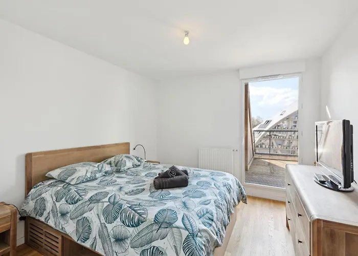 Spacious And Bright Appartamento Bordeaux