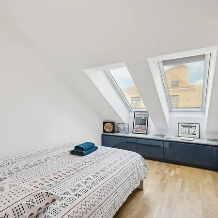 Апартаменты Spacious And Bright *